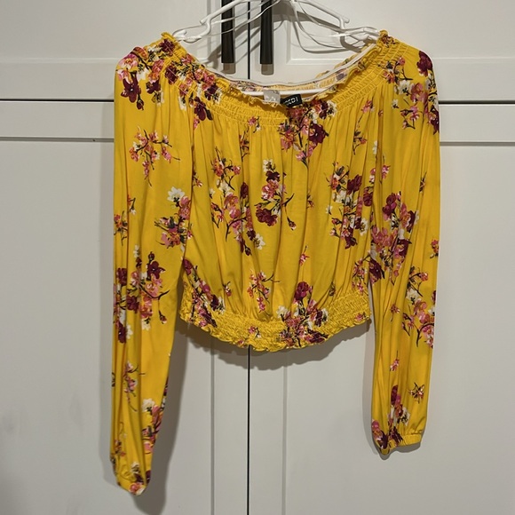 Divided H&M off the shoulder floral top - Picture 5 of 6